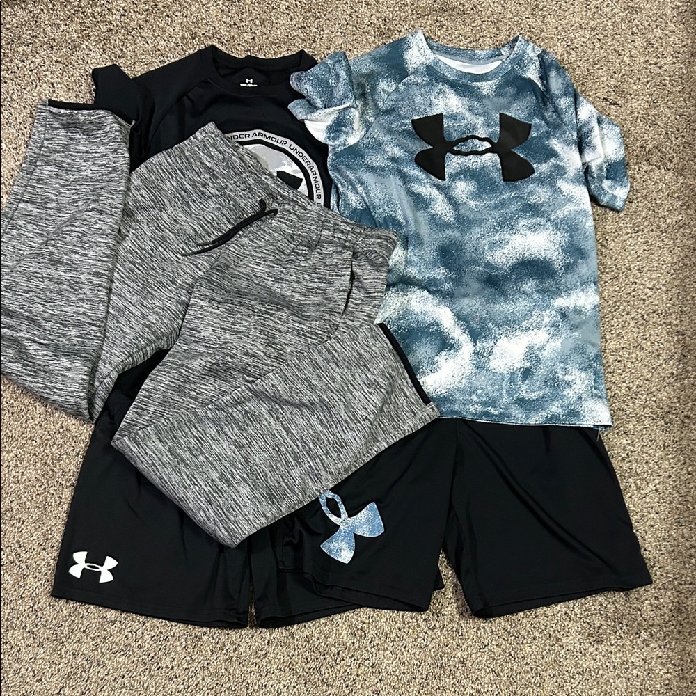 Lot of Under Armour